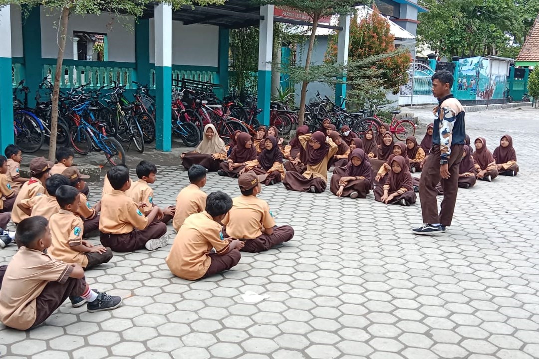 Jadi Pelatih Siaga SDN Gadingmangu 2